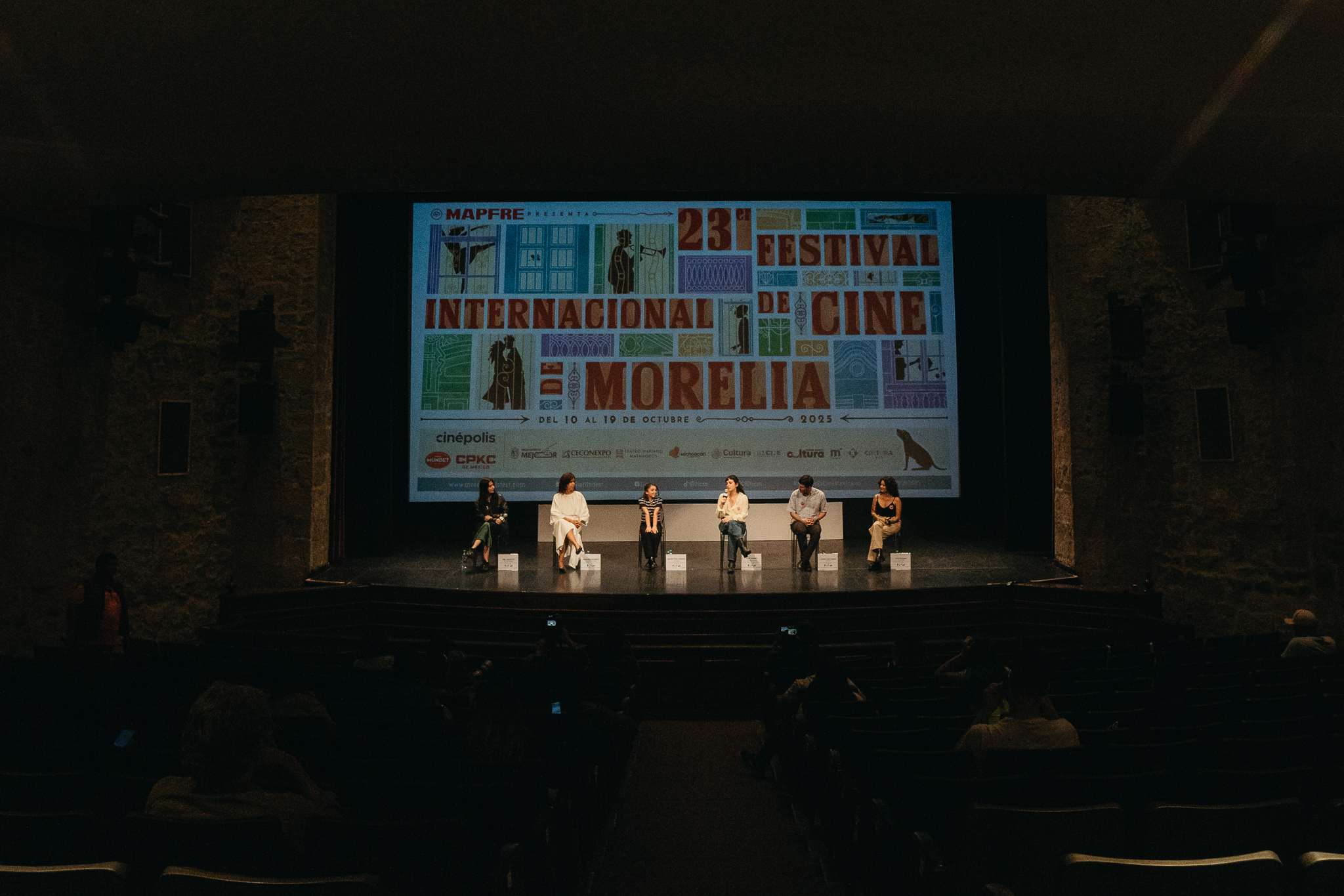 Conferencia de prensa de SI NO ARDEMOS, COMO ILUMINAR LA NOCHE en el 23° FICM