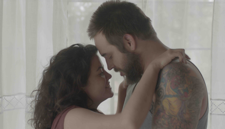 El placer es mío (2015, dir. Elisa Miller)