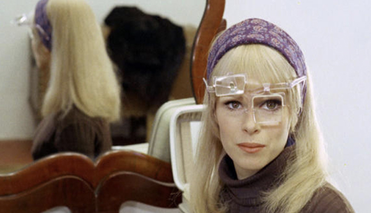 Peppermint frappé (1967, dir. Carlos Saura)