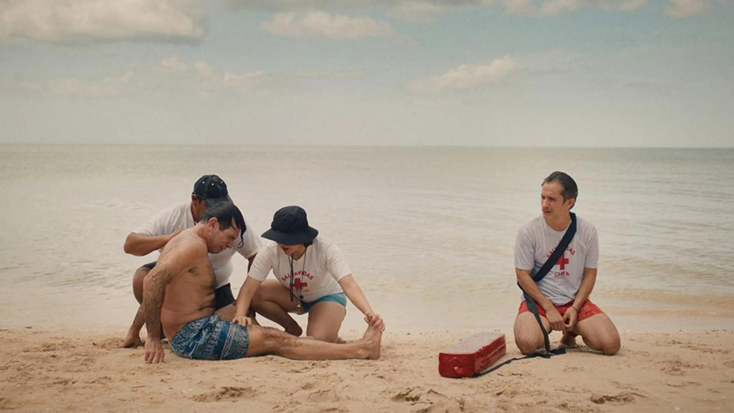 Hombre al agua de Gael García Bernal