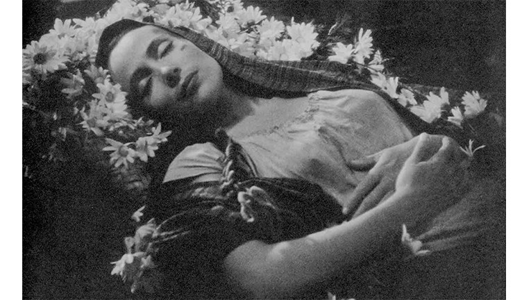 Maria-Candelaria,-1943