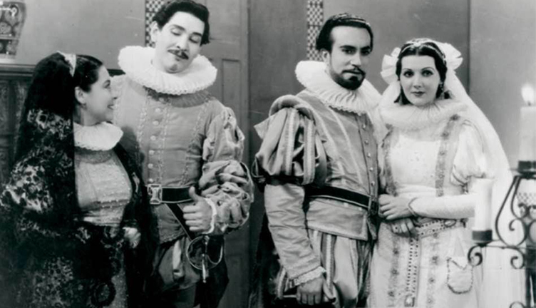 Dolores Camarillo Fraustita, Antonio R. Frausto, Joaquín Busquets y Consuelo Frank. Monja y casada, virgen y mártir>/em (1935), de Juan Bustillo Oro.