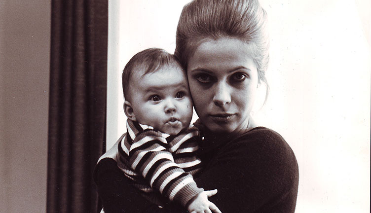 claude-jade-durante-el-rodaje-de-domicilio-conyugal-fotografia-de-pierre-zucca-1970