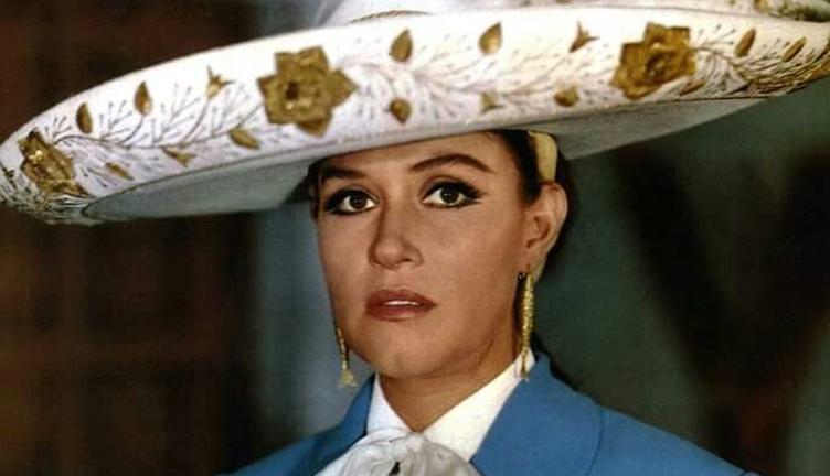 Lucha Villa