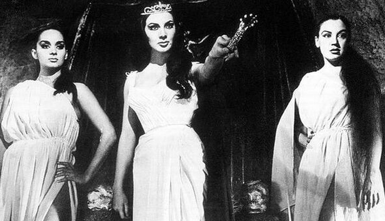 Santo en la venganza de las mujeres vampiros (1970, dir. Federico Curiel)