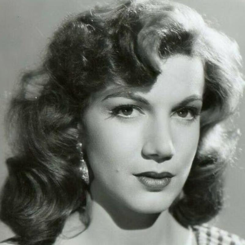 Elda Peralta