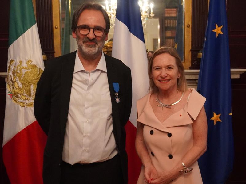 Jean-Christophe Berjon recibió la Orden del Mérito otorgada por la Embajada de Francia en México