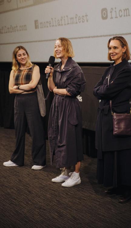 Paula Amor, Daniela Ramírez