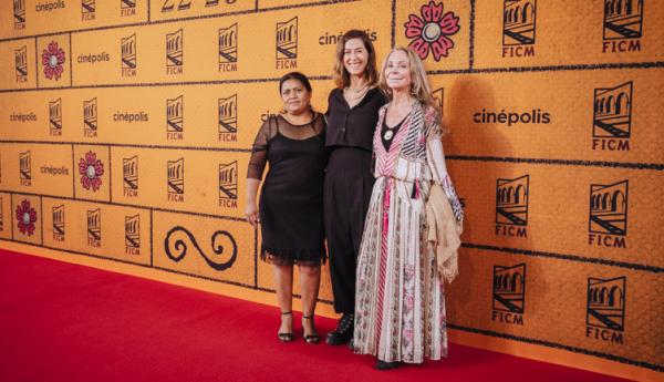 Antonia Olivares, Natalia López Gallardo, Monique Poggio