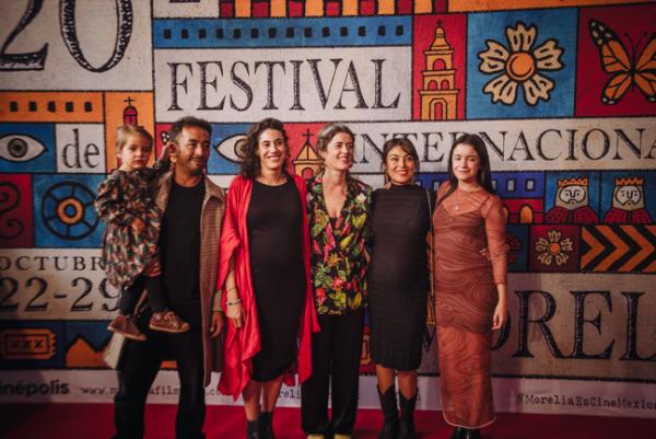 Pedro Hernández, Daniela Leyva, Anaïs Pareto, Anabel Castañón, Andrea Toca