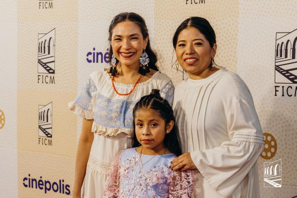 Myriam Bravo, Danae Ahua Aparicio, Isis Ahumada