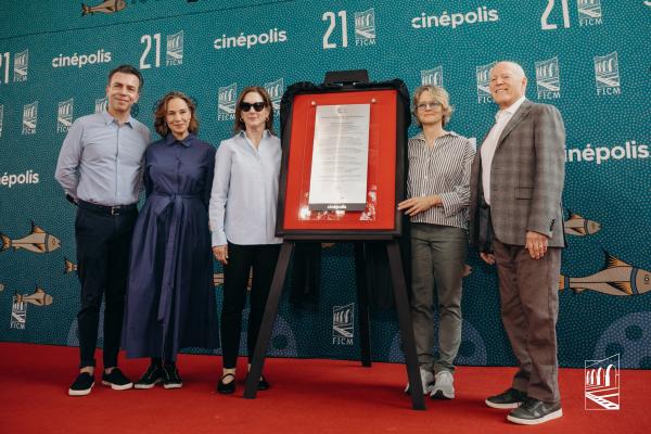 Alejandro Ramírez, Daniela Michel, Kathleen Kennedy, Jodie Foster, Frank Marshall