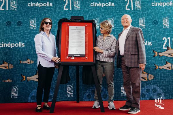 Kathleen Kennedy, Jodie Foster, Frank Marshall