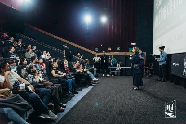 Función espacial LLÉVAME EN TUS BRAZOS en el 21er FICM