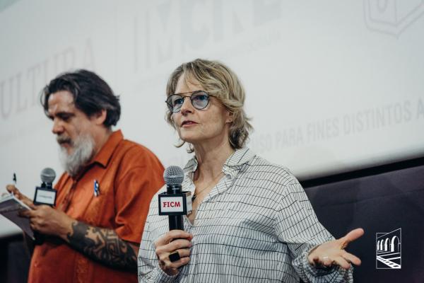 Jodie Foster