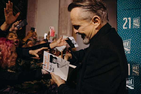 Miguel Bosé
