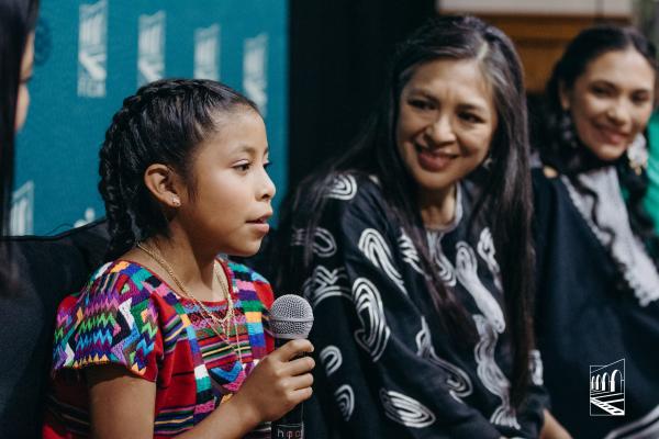 Danae Ahuja Aparicio, Ángeles Cruz