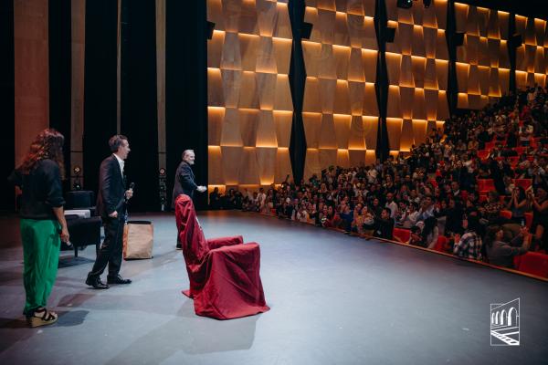 Victoria Clay Mendoza, Alejandro Ramírez, Miguel Bosé
