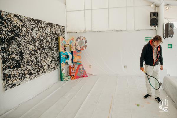 Intervención de pintura UNO Jordi Mollá