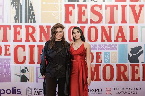 Paula Markovitch, Ángeles Pradal