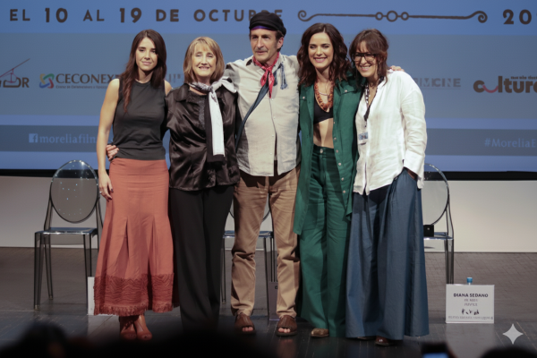 Regina Solórzano, Margarita Sanz, Daniel Giménez Cacho, Diana Sedano, Emma Beltrán