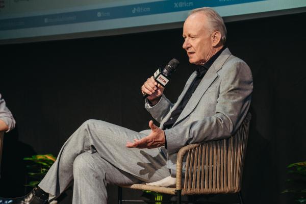 Stellan Skarsgård