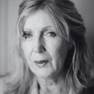 Lynda Myles