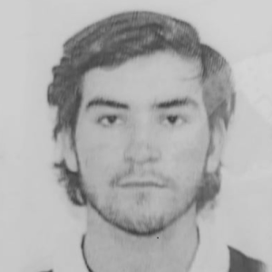 José